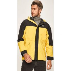 Levi's - Kurtka. Żółte płaszcze męskie Levi's®, s, bez wzorów, z poliamidu, krótkie, z kapturem. W wyprzedaży za 399,90 zł.