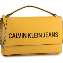 Torebka CALVIN KLEIN JEANS - Sculpted Lg Ew Flap K60K605809 ZBN. Żółte torebki klasyczne damskie Calvin Klein Jeans, bez wzorów, z jeansu, klasyczne, bez dodatków. Za 649,00 zł.