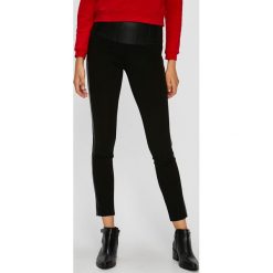 Silvian Heach - Legginsy. Szare legginsy marki Silvian Heach, na co dzień, m, z dzianiny, casualowe, z włoskim kołnierzykiem, z długim rękawem, dopasowane. Za 279,90 zł.