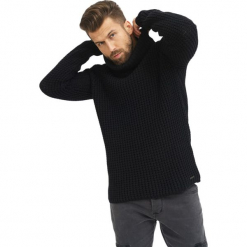 Sweter w kolorze czarnym. Niebieskie golfy męskie marki GALVANNI, l, z okrągłym kołnierzem. W wyprzedaży za 144,95 zł.