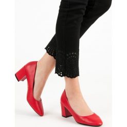 KLASYCZNE CZERWONE CZÓŁENKA. Czerwone czółenka damskie marki Ideal Shoes, bez wzorów, bez obcasa. Za 66,00 zł.