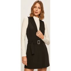 Tally Weijl - Kombinezon. Czarne kombinezony damskie TALLY WEIJL, na co dzień, s, bez wzorów, z elastanu, casualowe, bez kołnierzyka, z krótkim rękawem, krótkie. W wyprzedaży za 119,90 zł.