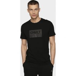 T-shirt męski TSM200 - głęboka czerń. Czarne koszulki męskie 4f, m, bez wzorów, bez kołnierzyka, bez rękawów. Za 49,99 zł.