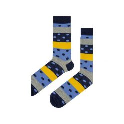 Skarpety kolorowe w paski i groszki. Fioletowe skarpetki męskie marki Em men's accessories, z bawełny. Za 29,99 zł.