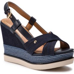 Espadryle WRANGLER - Sunny Kelly WL91632A Navy 016. Niebieskie espadryle damskie marki Wrangler, bez wzorów, ze skóry ekologicznej, bez obcasa, na obcasie. Za 279,00 zł.