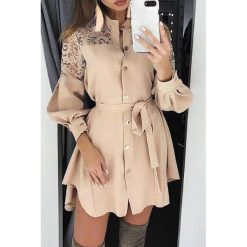 Tunika ZANILA BEIGE. Brązowe tuniki damskie IVET, w koronkowe wzory, z koronki, eleganckie, bez kołnierzyka, bez rękawów. W wyprzedaży za 79,00 zł.