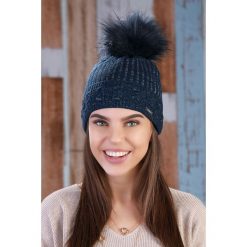 Czapka FENIKA NAVY. Niebieskie czapki damskie Czapka FENIKA NAVY, na zimę, bez wzorów. W wyprzedaży za 19,00 zł.