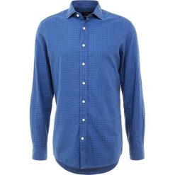 Hackett London HOUNDSTOOTH Koszula blue. Niebieskie koszule męskie marki Hackett London, xl, bez wzorów, z bawełny, bez kołnierzyka, bez rękawów. Za 589,00 zł.