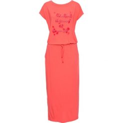 Sukienka shirtowa z nadrukiem, krótki rękaw bonprix koralowy. Różowe sukienki damskie bonprix, z nadrukiem, bez kołnierzyka, z krótkim rękawem, krótkie, mini. Za 74,99 zł.