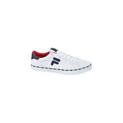 Białe tenisówki męskie Fila z czarnym logo. Czarne trampki męskie bez wzorów, z gumy, sportowe, bez zapięcia. Za 99,90 zł.