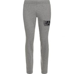 Spodnie dresowe EA7 Emporio Armani 3GPP53 PJ05Z 3905. Szare jeansy męskie EA7 Emporio Armani, xxl, bez wzorów. W wyprzedaży za 259,00 zł.