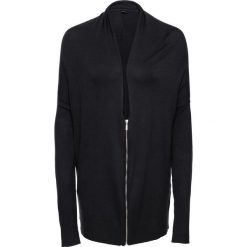 Sweter rozpinany z zamkiem oversize bonprix czarny. Czarne swetry damskie bonprix, bez wzorów, z długim rękawem, długie, bez kaptura. Za 37,99 zł.
