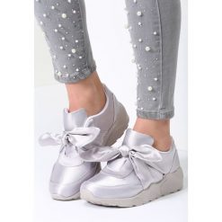 Szare Sneakersy Comort Week. Szare buty sportowe damskie Inny, z satyny. Za 79,99 zł.