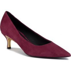 Szpilki FURLA - Eva 1037322 S YC16 C10 Ribes g. Czerwone półbuty damskie Furla, z zamszu. W wyprzedaży za 499,00 zł.