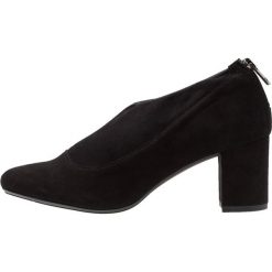 Peter Kaiser PESILIA Ankle boot schwarz. Czarne czółenka damskie marki Peter Kaiser, bez wzorów, ze skóry, bez obcasa. Za 629,00 zł.