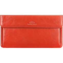 Etui na bilet lotniczy. Pomarańczowe etui damskie Wittchen, ze skóry. W wyprzedaży za 195,90 zł.