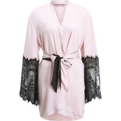 Szlafroki damskie: Hunkemöller KIMONO HAMMERED Szlafrok pink