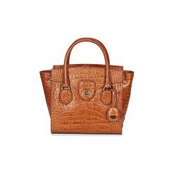 Torebki do ręki Lauren Ralph Lauren MILBROOK SATCHEL MEDIUM. Pomarańczowe torebki klasyczne damskie Lauren Ralph Lauren, bez wzorów, do ręki, bez dodatków. Za 1629,00 zł.