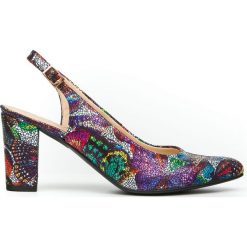 Kolorowe czółenka na słupku bez pięty - skóra naturalna - model 972/5 - kolor motyl. Czółenka damskie Zapato, bez wzorów, ze skóry, bez obcasa, na słupku. W wyprzedaży za 247,20 zł.