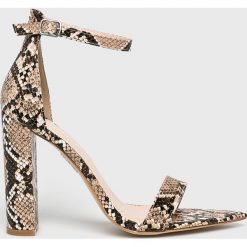 Public Desire - Sandały. Czarne sandały damskie Public Desire, bez wzorów, z materiału, bez obcasa, na obcasie, na klamry. Za 159,90 zł.