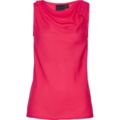 Bluzka bez rękawów bonprix różowy hibiskus. Różowe koszulki damskie bonprix, bez wzorów, bez kołnierzyka, bez rękawów. Za 49,99 zł.