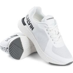 Sneakersy Calvin Klein Jeans. Białe sneakersy damskie Calvin Klein Jeans, z jeansu. Za 459,00 zł.