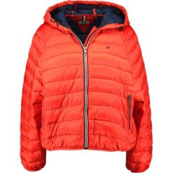 Kurtki damskie: Tommy Jeans SHORT PADDED JACKET Kurtka przejściowa spicy orange