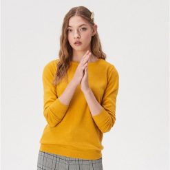 Sweter basic - Żółty. Żółte swetry damskie Sinsay, s, bez wzorów, bez rękawów, bez kaptura. Za 39,99 zł.