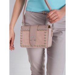 ROVICKY TOREBKA DAMSKA LISTONOSZKA KUFEREK SKÓRA. Kuferki damskie ROVICKY, na co dzień, w paski, z jeansu, eleganckie, na ramię, bez dodatków. W wyprzedaży za 199,00 zł.