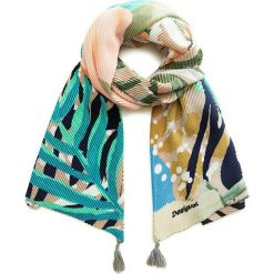 Desigual szalik damski beżowy Wild 20SAWA41. Brązowe szaliki damskie Desigual, bez wzorów. Za 219,00 zł.
