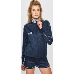 Ellesse - Bluza. Niebieskie bluzy damskie Ellesse, z nadrukiem, z poliesteru, bez rękawów, bez kaptura. W wyprzedaży za 179,90 zł.