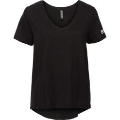 T-shirt oversize bonprix czarny. Czarne t-shirty damskie bonprix, z nadrukiem, bez kołnierzyka. Za 34,99 zł.