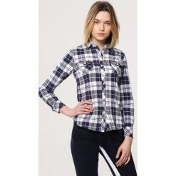 Granatowa Koszula Poised. Niebieskie bluzki damskie Born2be, xl. Za 79,99 zł.