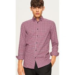 Koszula w kratkę slim fit - Czerwony. Czerwone koszule męskie w kratę marki Reserved, s. Za 99,99 zł.