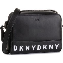 Torebka DKNY - Juno Camerabag Nappa R92EZC48 Blk/Black BBL. Czarne listonoszki damskie DKNY. W wyprzedaży za 379,00 zł.