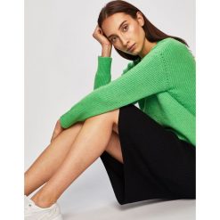 Silvian Heach - Sweter. Zielone swetry damskie Silvian Heach, s, bez wzorów, z wełny, klasyczne, bez rękawów, bez kaptura. W wyprzedaży za 269,90 zł.