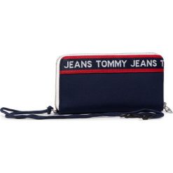 Duży Portfel Damski TOMMY JEANS - Tjw Logo Tape Lrg Za Wallet Cb AW0AW08264 0F4. Niebieskie portfele damskie Tommy Jeans, bez wzorów, z jeansu. W wyprzedaży za 219,00 zł.