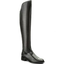 Muszkieterki SOLO FEMME - 33918-02-G85/000-01-00 Czarny. Czarne kozaki damskie Solo Femme, ze skóry ekologicznej, bez obcasa, bez zapięcia. Za 589,00 zł.