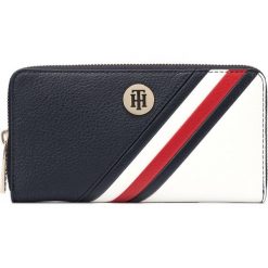 Tommy Hilfiger Core Large Portfel Niebieski. Niebieskie portfele damskie TOMMY HILFIGER, bez wzorów, z materiału. Za 342,95 zł.