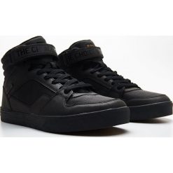 Wysokie sneakersy - Czarny. Czarne sneakersy damskie Cropp, bez zapięcia. Za 159,99 zł.
