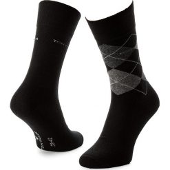 Zestaw 2 par wysokich skarpet męskich TOM TAILOR - 9044 Black 61B. Czarne skarpetki męskie marki Tom Tailor, bez wzorów, z elastanu. Za 29,00 zł.