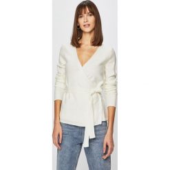 Answear - Sweter. Białe swetry damskie ANSWEAR, s, bez wzorów, z wełny, z krótkim rękawem, krótkie, bez kaptura. W wyprzedaży za 59,90 zł.