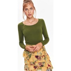 BAWEŁNIANY T-SHIRT DAMSKI. Zielone bluzki damskie Top Secret, bez wzorów, z bawełny, z okrągłym kołnierzem. W wyprzedaży za 19,99 zł.