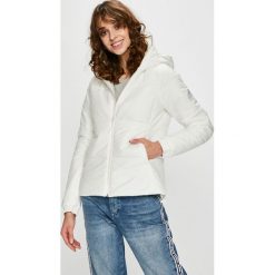 Adidas Originals - Kurtka. Białe kurtki damskie marki adidas Originals, s, z poliesteru, z kapturem. W wyprzedaży za 299,90 zł.
