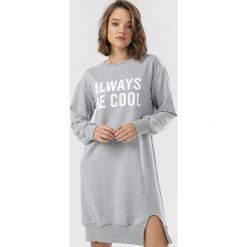 Szara Sukienka Mezanya. Szare sukienki damskie Born2be, xl, bez wzorów, z dzianiny, bez kołnierzyka, bez rękawów. Za 79,99 zł.