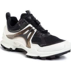 Trekkingi ECCO - Biom C-Trail M GORE-TEX 80311451227 White/Black. Czarne trapery męskie ecco, ze skóry, bez zapięcia. W wyprzedaży za 589,00 zł.