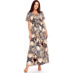 Wzorzysta sukienka z rozkloszowanym rękawem. Sukienki damskie Made in Poland, bez wzorów, z elastanu, bez kołnierzyka, bez rękawów, rozkloszowane. Za 399,00 zł.