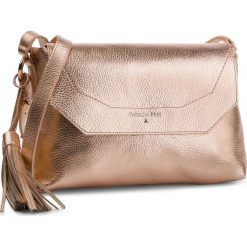 Torebka PATRIZIA PEPE - 2V8829/A3FH-J2CZ Oro Rose/Moon Sand. Żółte listonoszki damskie Patrizia Pepe, na imprezę, bez wzorów, ze skóry, bez dodatków. Za 789,00 zł.