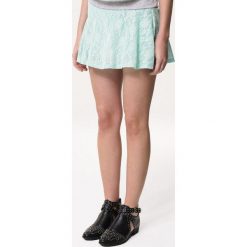 Miętowa Spódnica Besieged. Zielone spódniczki damskie Born2be, s, bez wzorów, mini, rozkloszowane. Za 39,99 zł.