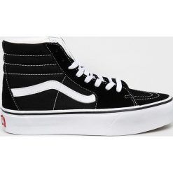 Vans - Trampki. Czarne trampki i tenisówki damskie Vans, bez wzorów, ze skóry, na sznurówki. W wyprzedaży za 299,90 zł.